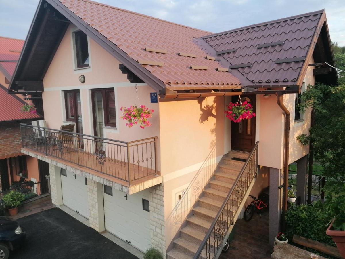 Holiday Home Lana Fužine Exteriér fotografie
